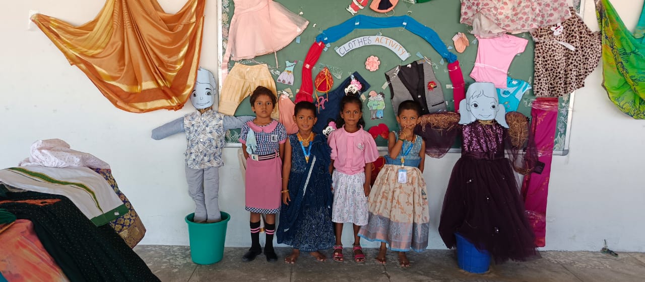CLOTHES ACTIVITY